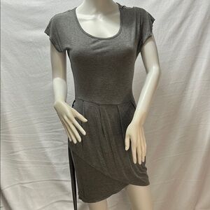 Rolla Coster Gray Cap Sleeve Top